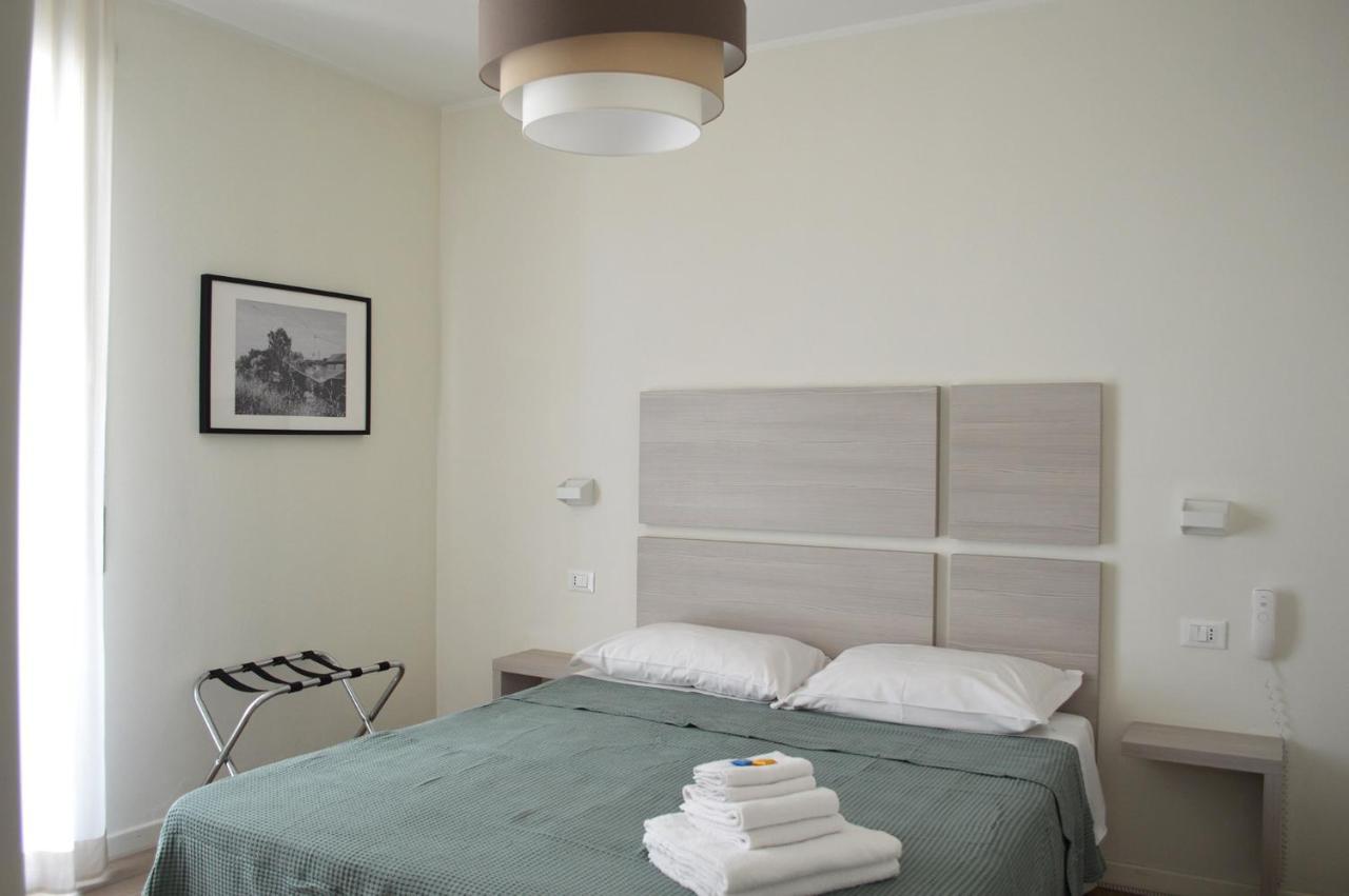 Hotel Riva E Mare リミニ エクステリア 写真